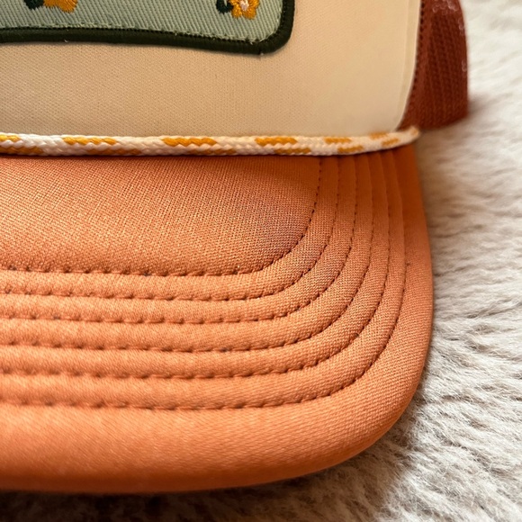 New! Frog and Mushroom “Take it Easy” Trucker Hat - Picture 3 of 5